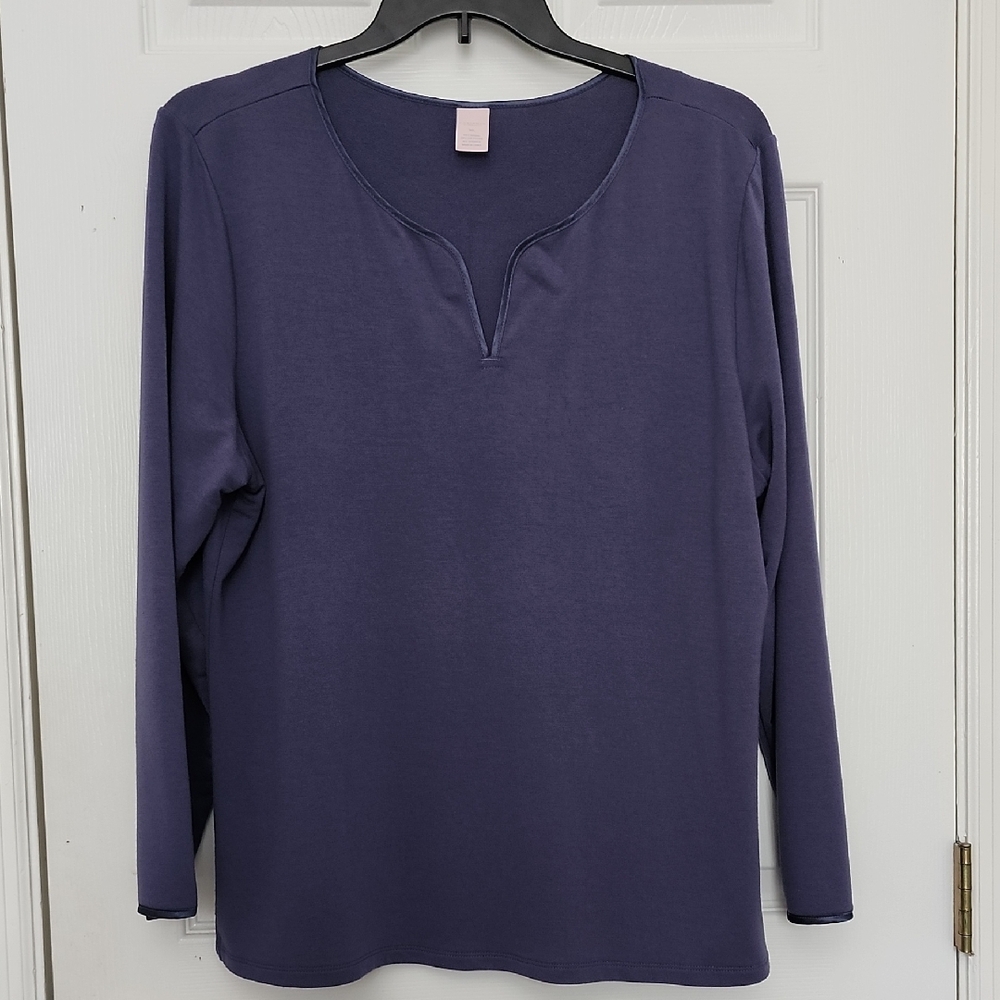 CABERNET WOMAN'S TOP
